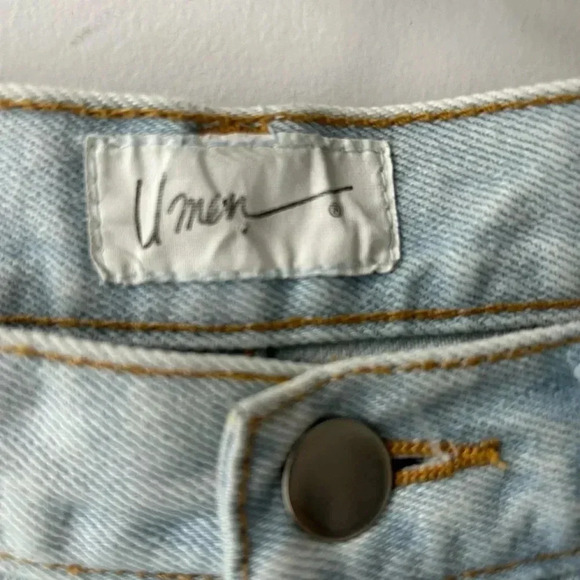 Vintage light washed  high waist tapered straight leg jeans - Picture 4 of 13